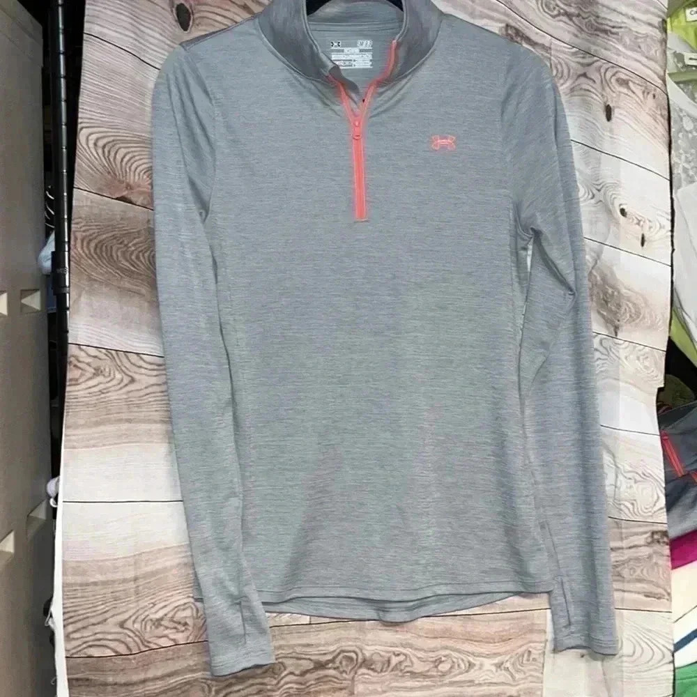 UNDER ARMOUR size small quarter 1/4 zip shirt top running